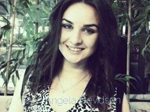 Angela_Devidson