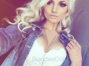 BlondieeDoll