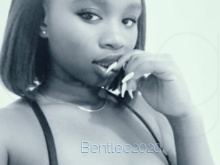 bentlee2020 Elle se Gode