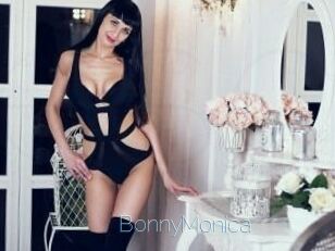 Bonny_Monica