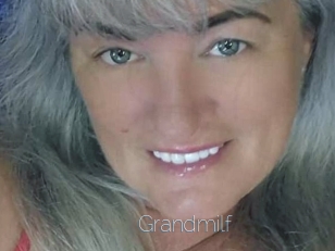 grandmilf Elle se Gode