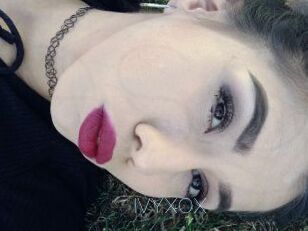 IVY_XOX