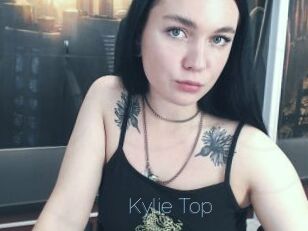 Kylie_Top