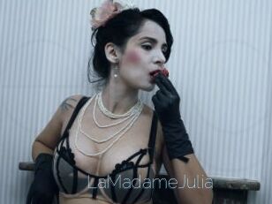 LaMadameJulia