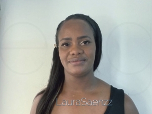 LauraSaenzz Elle se Gode
