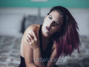 LittleVicious Elle se Gode
