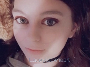 laceylockheart Elle se Gode