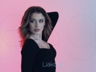 liakous Elle se Gode