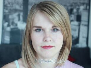 MaisieClurk Elle se Gode