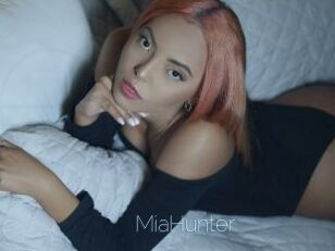 MiaHunter Elle se Gode
