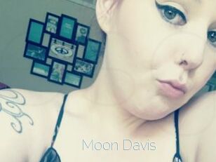 Moon_Davis