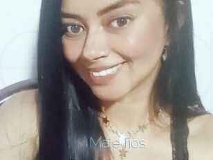 male_rios Elle se Gode