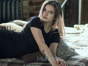 Miahotbb