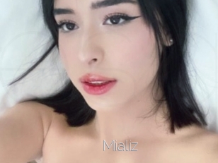 mializ Elle se Gode
