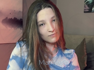 miamyles Elle se Gode