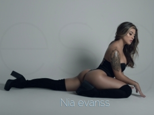 Nia_evanss