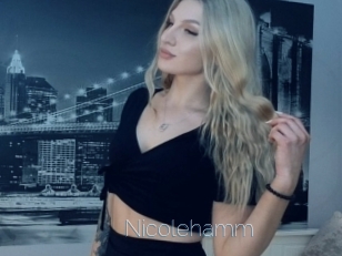 nicolehamm Elle se Gode