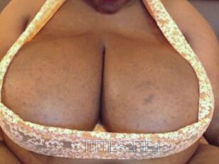 TITTIES2DIE4 Elle se Gode