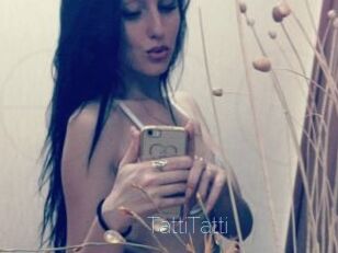 TattiTatti Elle se Gode