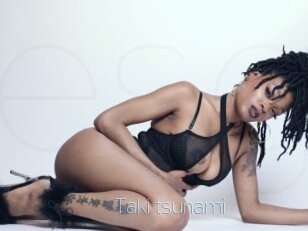 taki_tsunami Elle se Gode