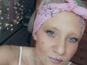 taragrienprincess Elle se Gode