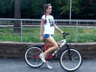 Wet_Angelina
